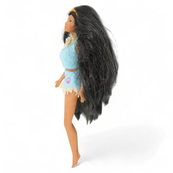 Vintage 90s Disney Pocahontas Barbie Doll By Mattel With Original Outfit - Picture 2 of 6